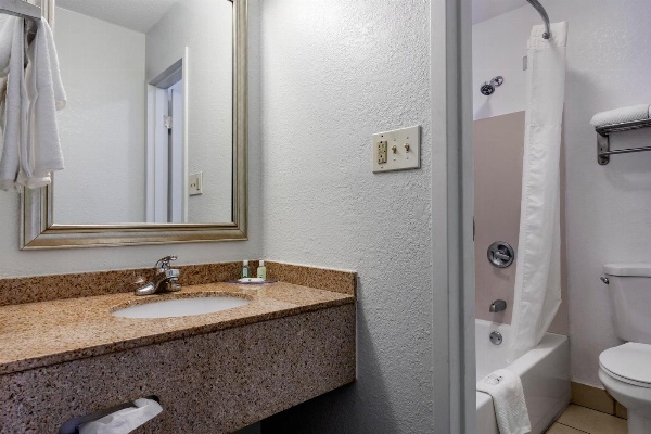 Quality Inn Near Fort Liberty formerly Ft. Bragg image 7