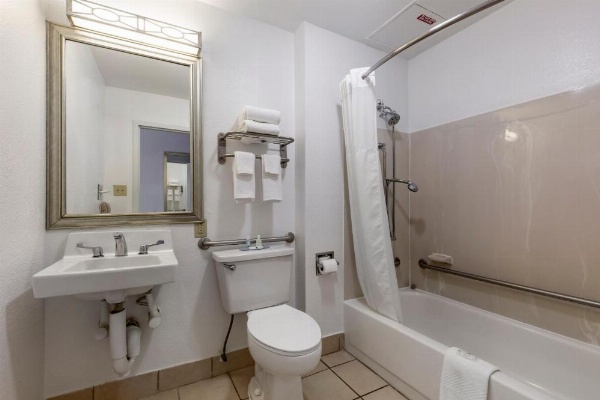 Quality Inn Near Fort Liberty formerly Ft. Bragg image 9